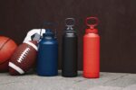 Botella de agua deportiva termo Takeya 51365 acero inoxidable triple pared tapa con popote 64oz obsidiana