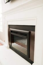 Chimenea Eléctrica de 32 Pulgadas con Control Remoto Canary Products T000009738LG | Efecto de Llama LED e Inserto con Co