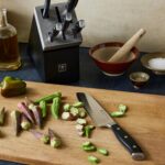 HENCKELS x EMERIL Lagasse The Nola Collection Razor-Sharp - Juego de cuchillos con bloque autoafilables alemanes de 7 pi