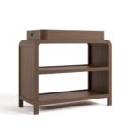 Storkcraft Cambiador Santos (Hazelnut) – Cambiador de bebé certificado GREENGUARD Gold, cambiador de madera maciza para