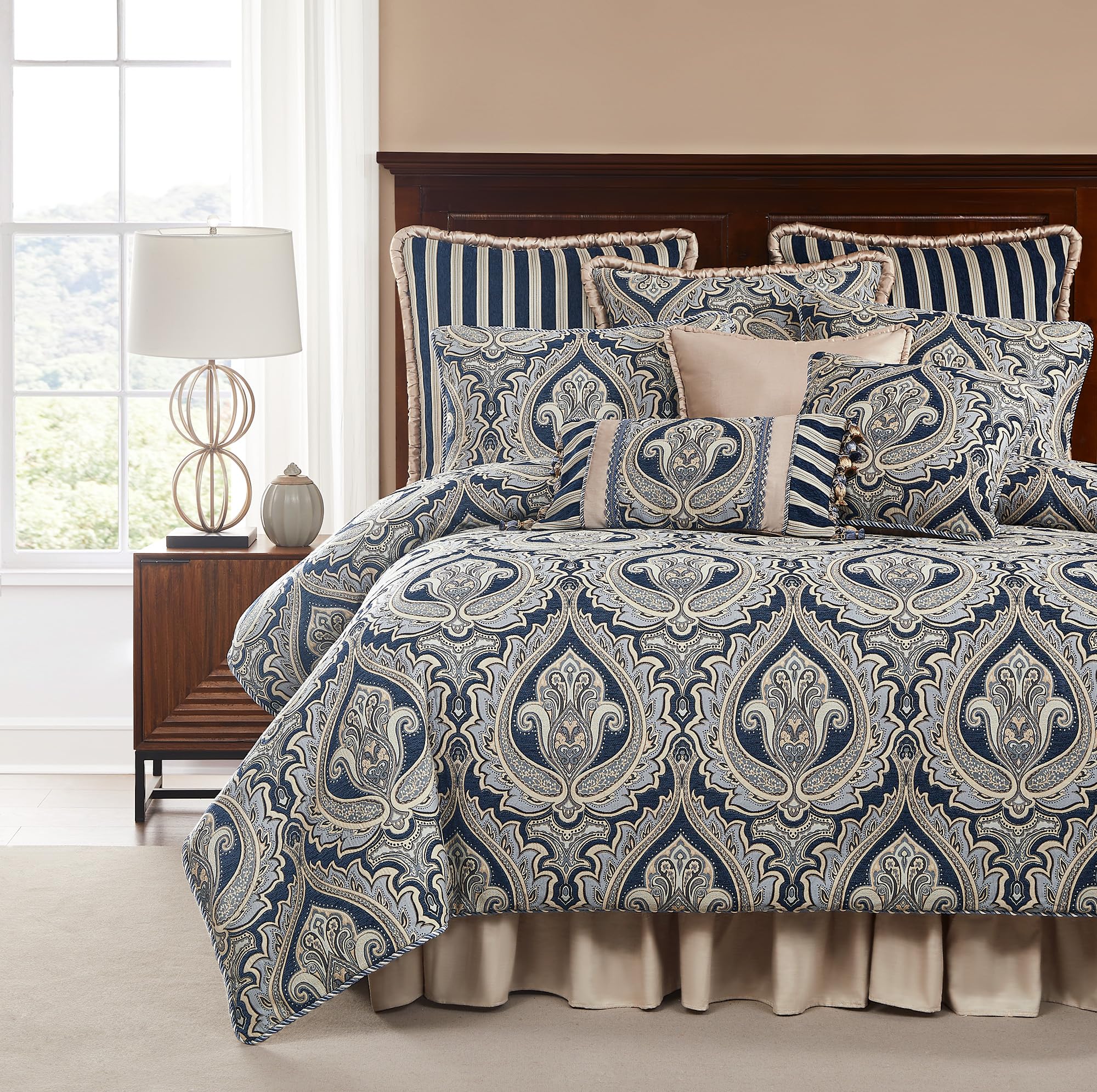 Version 1.0.0 Juego de edredon jacquard Concord Austin Horn Classics Pacific Coast Home Furnishings CON-KG3PC-D talla King 3 piezas az