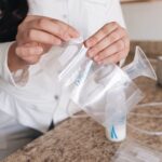 Dr. Brown's Bolsas de almacenamiento de leche materna, desechables y duraderas para congelar y calentar leche materna, (