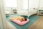 Colchón de aire infantil Cozy Kidz Intex 66803EP Fiber-Tech superficie aterciopelada 34.5x62x7 pulgadas con bolsa de tra