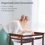 GarveeHome Moderna mesa cambiadora para bebé con cesta de lavandería y 3 cajones, cómoda de madera maciza para cuarto de