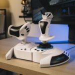 Joystick Vuelo Thrustmaster T.Flight Hotas 5 Microsoft Flight Simulator 5 ejes 16 bits 14 botones acelerador desmontable