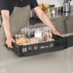 Cajones de plástico apilables plegables Cater Tek Restaurantware RWP2009B color negro paquete 10 piezas