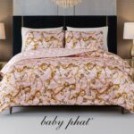 Juego de edredon 3 piezas Baby Phat BPAQ000104 cadena de satin impreso color rosa claro tamaño matrimonial queen