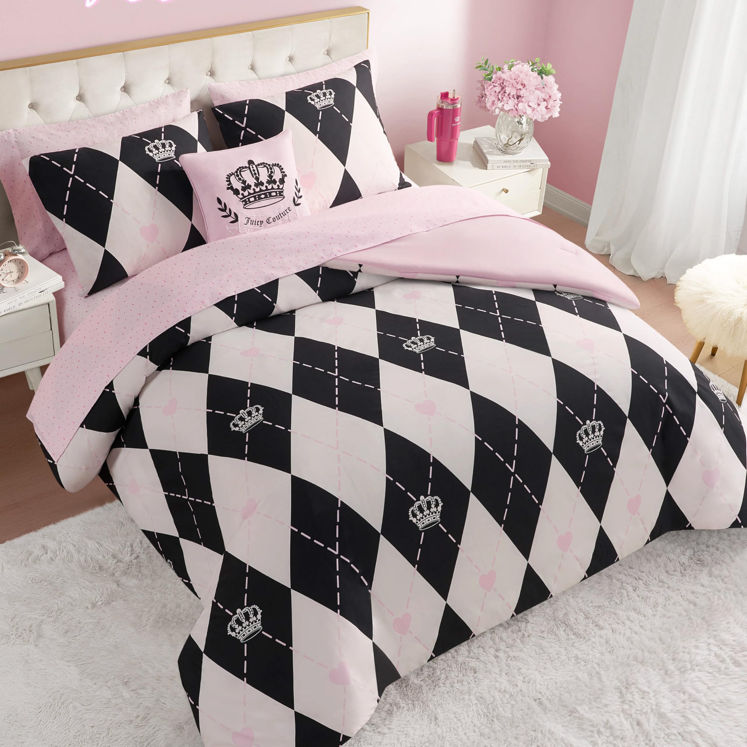 Version 1.0.0 Juicy Couture Royal Argyle YMF Carpets Inc. JYAO002804 juego de cama reversible King 8 piezas en bolsa