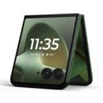 Smartphone plegable Motorola Razr Plus 2026 PBC50002US 12 GB RAM 256 GB cámara 50 MP color Mountain View Pantone