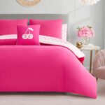 Juego de ropa de cama en bolsa Juicy Couture YMF Carpets Inc. AO010202 reversible 8 piezas King rosa intenso rosa claro