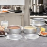 Juego de moldes para masa de aluminio Restaurantware Met Lux RWT2448S-MC 48 y 96 onzas con tapas apilables resistentes p
