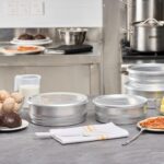 Juego de moldes para masa de aluminio Restaurantware Met Lux RWT2448S-MC 48 y 96 onzas con tapas apilables resistentes p