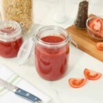 Frasco de vidrio con tapa bisagra Restaurantware RWG0454C-MC transparente 37 oz lavavajillas apto organizador cocina dul