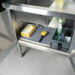 Tapete impermeable bajo lavabo Restaurantware RWT2611DG-MC 22 x 19 pulgadas silicona gris oscuro resistente al calor pro