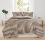 Juego de quilt 3 piezas Weston Stripe marrón Truly Soft Pem America QS6623BRKG-2600 King con fundas de almohada