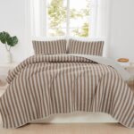 Juego de quilt 3 piezas Weston Stripe marrón Truly Soft Pem America QS6623BRKG-2600 King con fundas de almohada