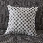 Juego de edredón Cozy E&E Co. Ltd DBA JLA Home MPS10-0008 tamaño King 110x96 pulgadas diseño geométrico tonos negro 9 pi