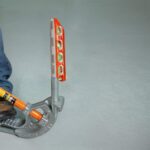 Klein Tools El kit de herramientas manuales 80141 incluye alicates, destornilladores, destornilladores, destornilladores