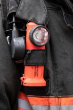 Streamlight 90503 - Linterna Survivor de ángulo recto recargable con clasificación de seguridad para bomberos de 175 lúm