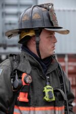 Streamlight 90503 - Linterna Survivor de ángulo recto recargable con clasificación de seguridad para bomberos de 175 lúm