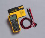 Fluke 115 Multímetro digital, mide voltaje CA/CC hasta 600 V y corriente hasta 10 A, mide resistencia, continuidad, frec