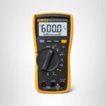 Fluke 115 Multímetro digital, mide voltaje CA/CC hasta 600 V y corriente hasta 10 A, mide resistencia, continuidad, frec