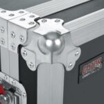 Gator Cases G-TOUR Series - Estante de audio poco profundo con herrajes de grado turístico de alta resistencia, profundi