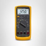 Multímetro Automotriz Digital Fluke 88V Amarillo y Negro Impedancia de Entrada 10 Megaohmios