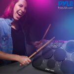Juego de batería digital de mesa electrónico Pyle, kit compacto y portátil de almohadillas táctiles con 8 pads y pedales