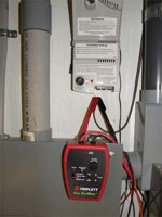 Triplett 3388 Fox & Hound HotWire Kit de Rastreo de Cables con Sonda y Tono de Cable Vivo con Sensibilidad Ajustable - R