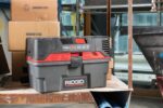 RIDGID 50318 4500RV ProPack Aspiradora Portátil Húmedo/Seco de Taller de 4.5 Galones con Diseño de Caja de Herramientas,