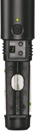 Shure BLX1288/CVL Sistema de Micrófono Inalámbrico - Vida de Batería de 14 Horas, Alcance de 300 pies, UHF | Incluye Mic