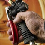 Inflador Digital Milton Industries 572D Pistola Grip con Manguera 36 pulgadas y Mandril de Seguridad Kwik Grip 255 PSI