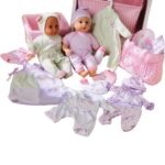 Colección de Muñecas de Bebé Constructive Playthings LOT-67 16 Pulgadas con 6 Trajes Bolsa de Pañales y Accesorios