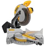 DEWALT - Sierra de inglete de 12 pulgadas, 15 A, bisel único, compuesta (DWS715)
