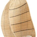 Silla Colgante Cocoon KOUBOO Modelo 1110125 de Ratán Color Marrón con Cojín Blanco Roto 33 x 28 x 52 Pulgadas