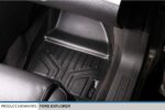 SMARTLINER Juego de Alfombrillas 3 Filas y Forro de Carga Negro para Ford Explorer 2015-2016 con Consola Central de Segu