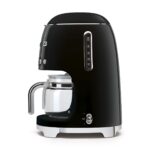 Smeg Cafetera de goteo estética de estilo retro de los años 50 con jarra de vidrio de 10 tazas, función de arranque auto