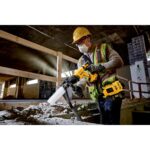 DEWALT Martillo giratorio de 20 V MAX, SDS Plus, 1-1/8 pulgadas, solo herramienta (DCH263B)
