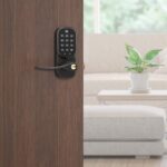 Yale Assure - Palanca inteligente para puerta Wi-Fi (para puertas sin cerrojos), funciona con la aplicación Yale Access,