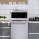 Cosmo COS-BIM22SSB 61 cm Colección Nebula Horno microondas para encimera de 2.2 pies cúbicos en acero inoxidable