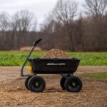 Gorilla Carts 7GCG-NF carretilla de jardín de polietileno para trabajo pesado con neumáticos sin riesgo de pinchazos, 7