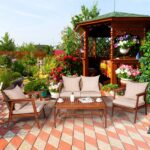 Juego de Sofá de Patio Tangkula 4 Piezas Madera de Acacia con Ratán GT-TK-HW68969BN+ Marrón con Cojines y Mesa de Centro