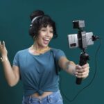 Kit Vlogger RØDE VLOGVMMC USB-C con micrófono VideoMic Me-C trípode SmartGrip y luz MicroLED para teléfonos Android con