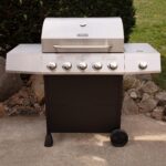 Parrilla de Gas Cuisinart CGG-8500 Cinco Quemadores 50000 BTU 460 Pulgadas Cuadradas