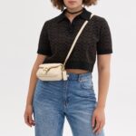Bolso de Hombro Coach C3880 Tabby Almohada Cuero Cubierto Cierre C 18 Color Marfil Capacidad 5.3 Litros