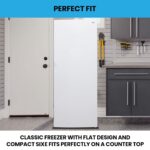Koolatron Congelador vertical blanco de 7.0 pies cúbicos de capacidad, 4 estantes de rejilla fija, listo para garaje, al