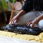 Pioneer DJ - Control DDJ-REV1, Serato DJ, 2 bandejas
