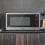 Panasonic NN-SN76LS Horno de microondas Inverter Ciclónico para encimera de 1.6 pies³, 1250W de potencia con cocinado po