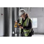 DEWALT Kit de Nivel Láser 20V/12V MAX, Láser de Línea Cruzada, Verde (DCLE34020G)